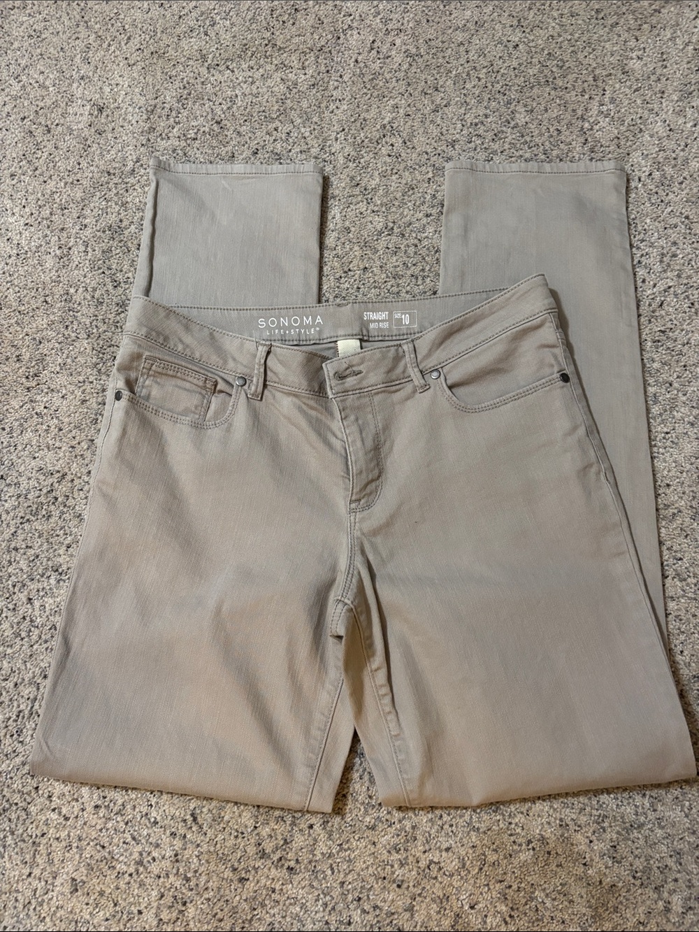 SONOMA Straight Leg Women’s Jeans in Light Taupe